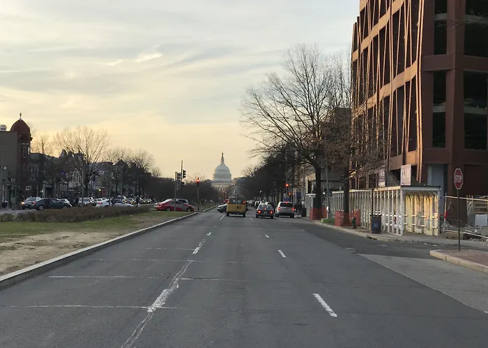 Duo Nomad (Adults Only) Hostel