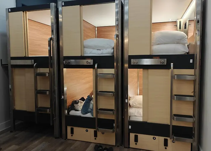 U Street Capsule HostelHostel